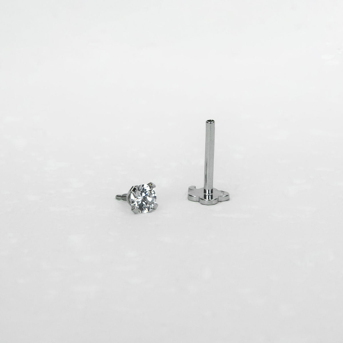 14K White Gold Screwtube 3mm+8mm (per pair)