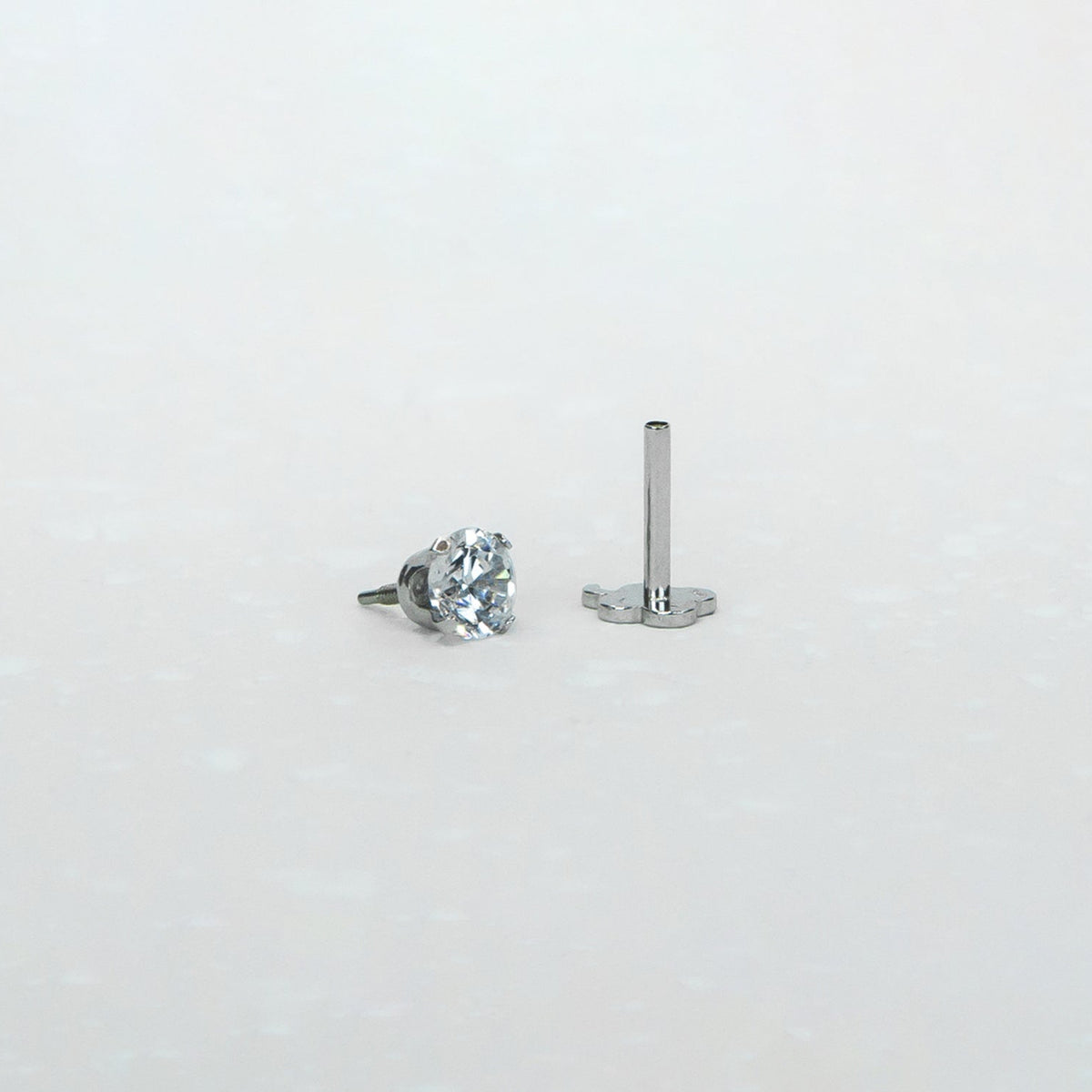 14K White Gold Screwtube 4mm+6.5mm (per pair)