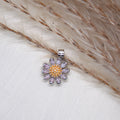 Daisy with Gold Pend