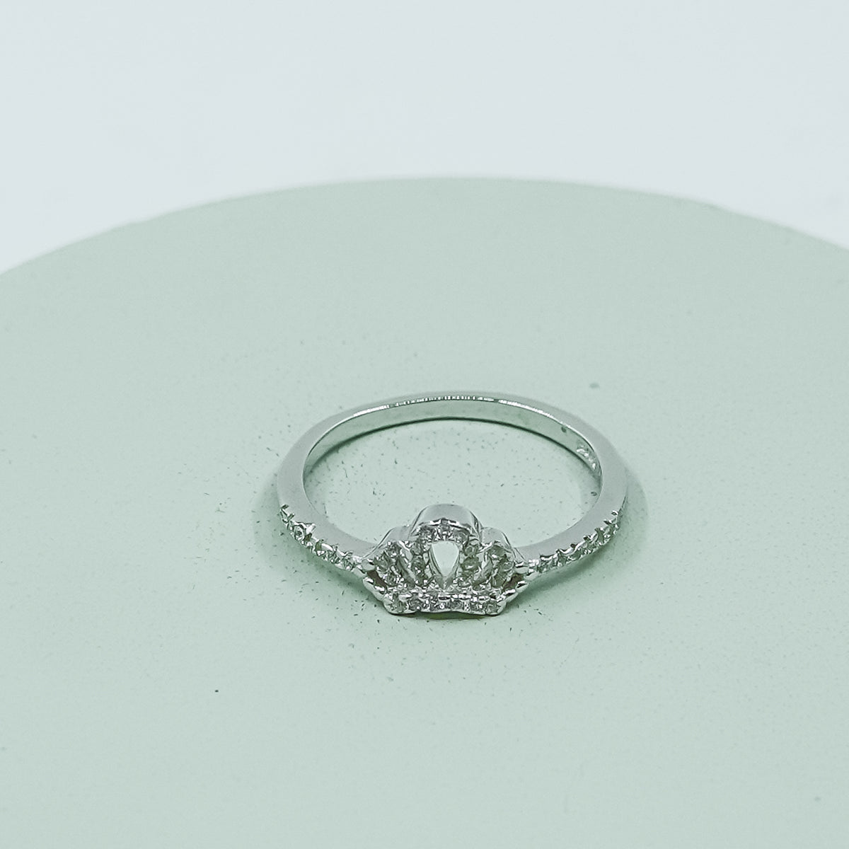 Mini Crown Ring